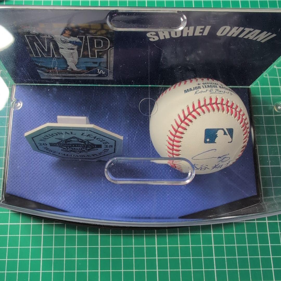 SHOHEI OHTANI Autographed Ball Auto BASEBALL MLB Dodgers Japan11