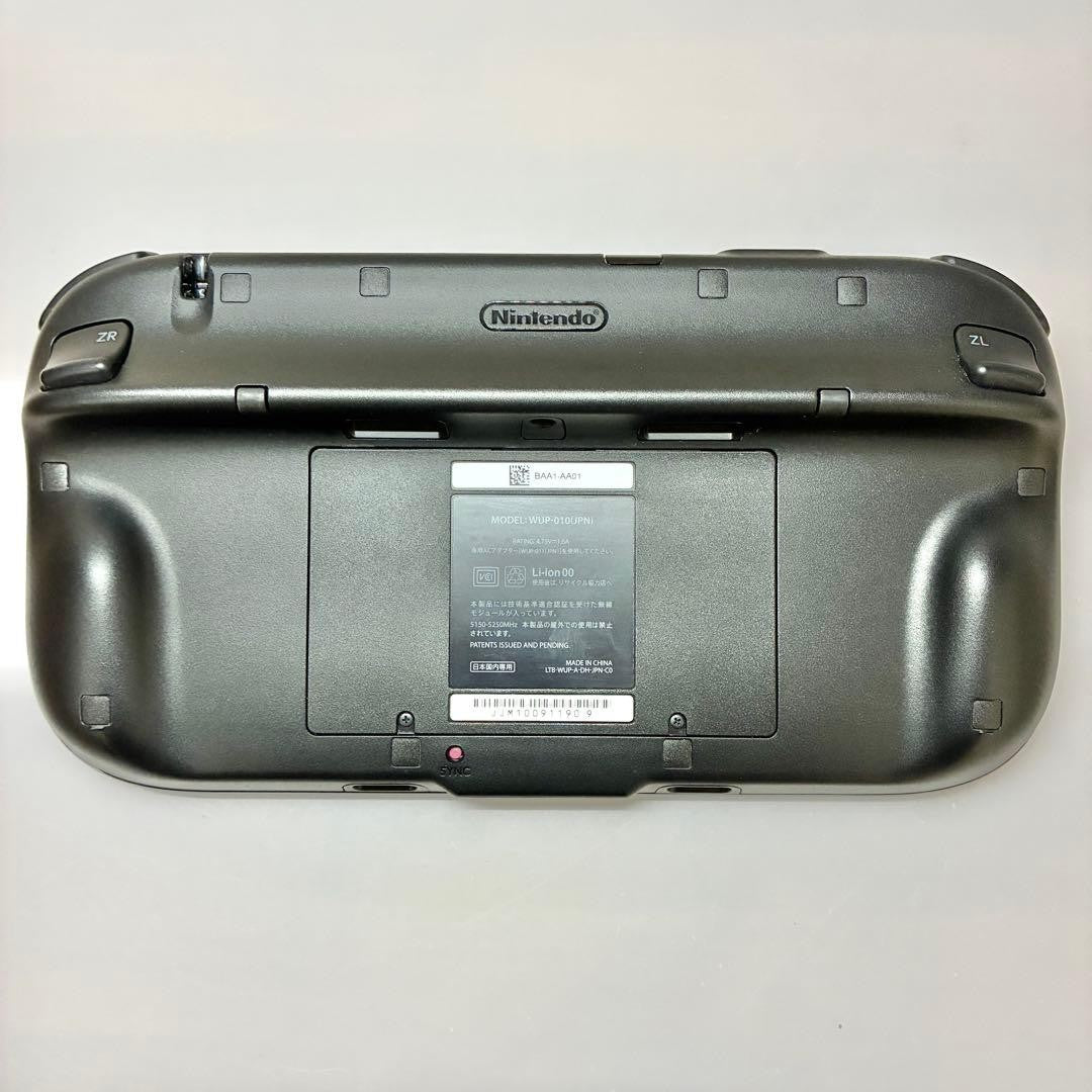Nintendo Wii U Premium Set 32GB Black Japanese Region Code USED4