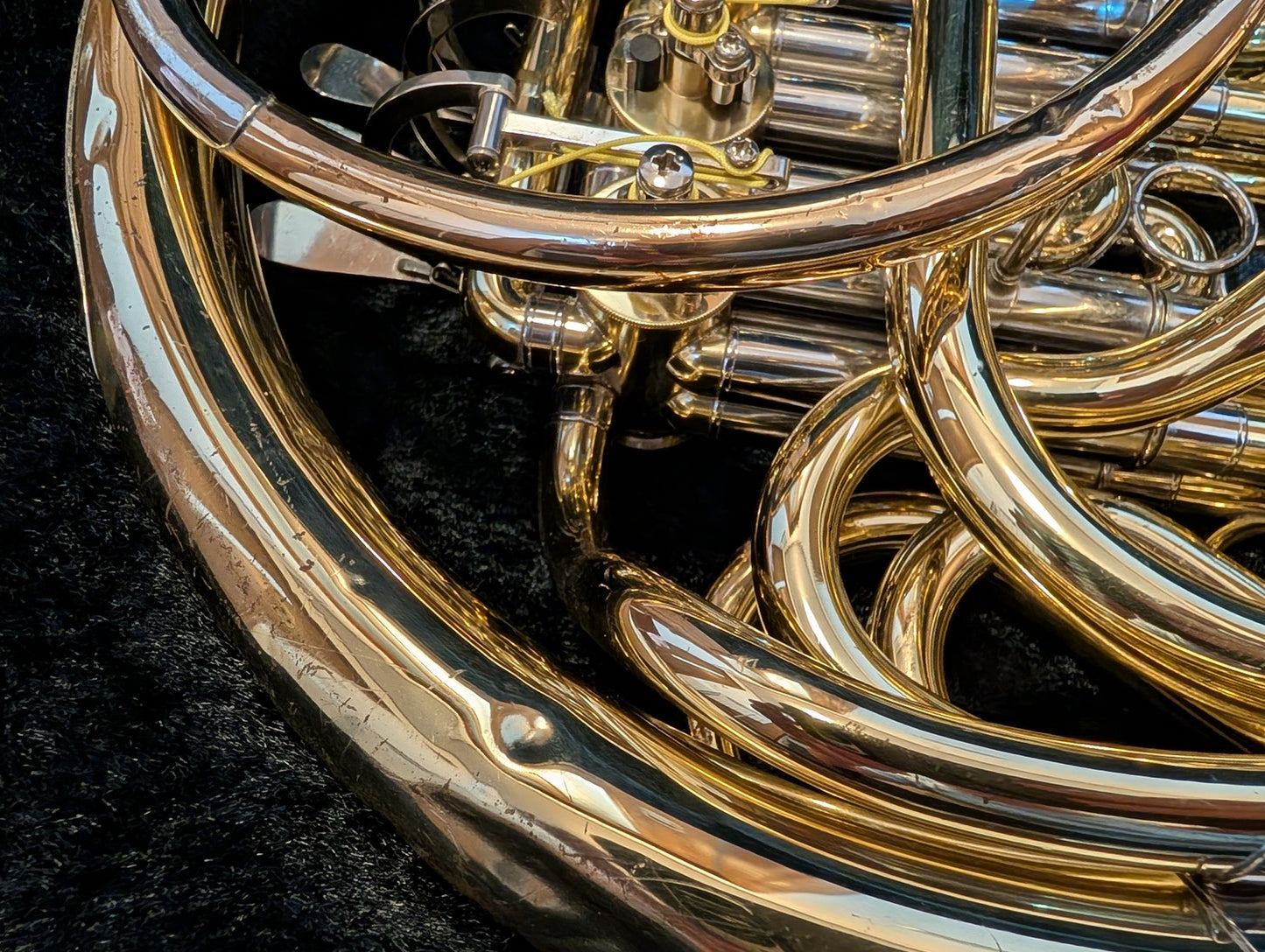 Yamaha YHR-664D Double French Horn Detachable Bell with Hard Case USED17