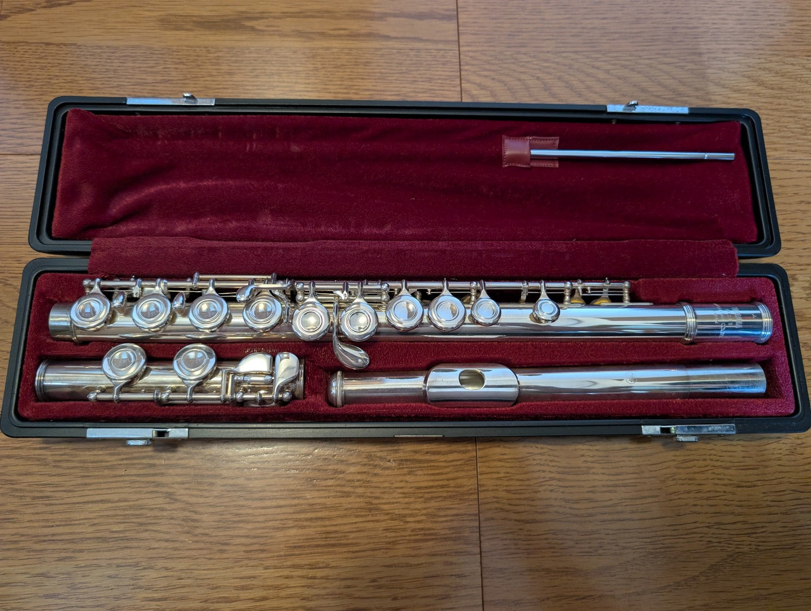 YAMAHA YFL 211-S CONCERT FLUTE Silver Plating with Hard Case USED0