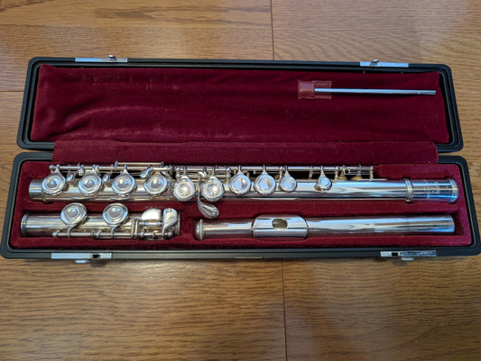YAMAHA YFL 211-S CONCERT FLUTE Silver Plating with Hard Case USED0
