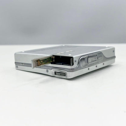 SONY MZR900 MD WALKMAN PORTABLE MINIDISC RECORDER Digital MDLP Silver USED6