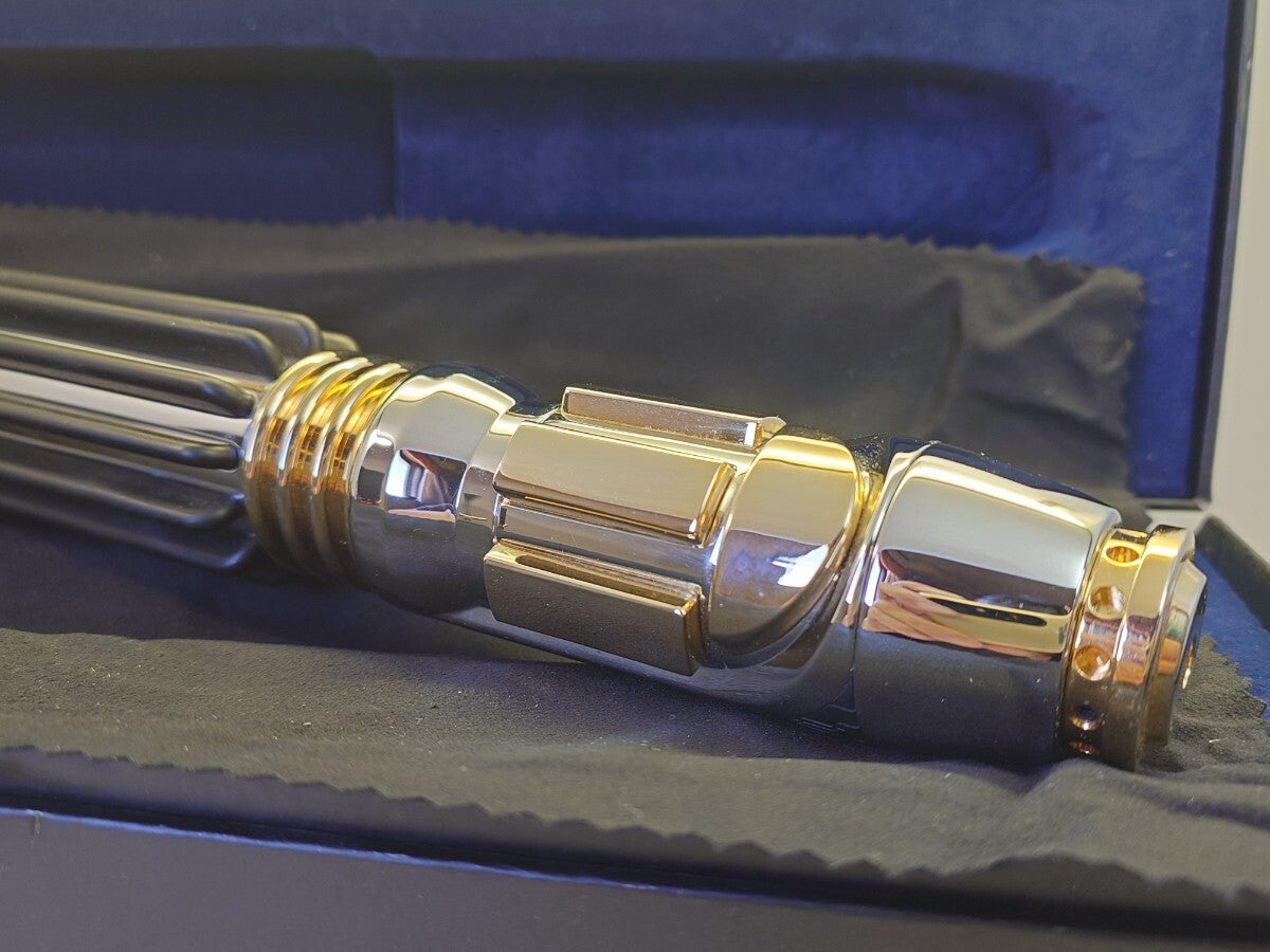 Master Replicas SW-112 Mace Windu 1:1 Lightsaber Star Wars with Box COA USED3