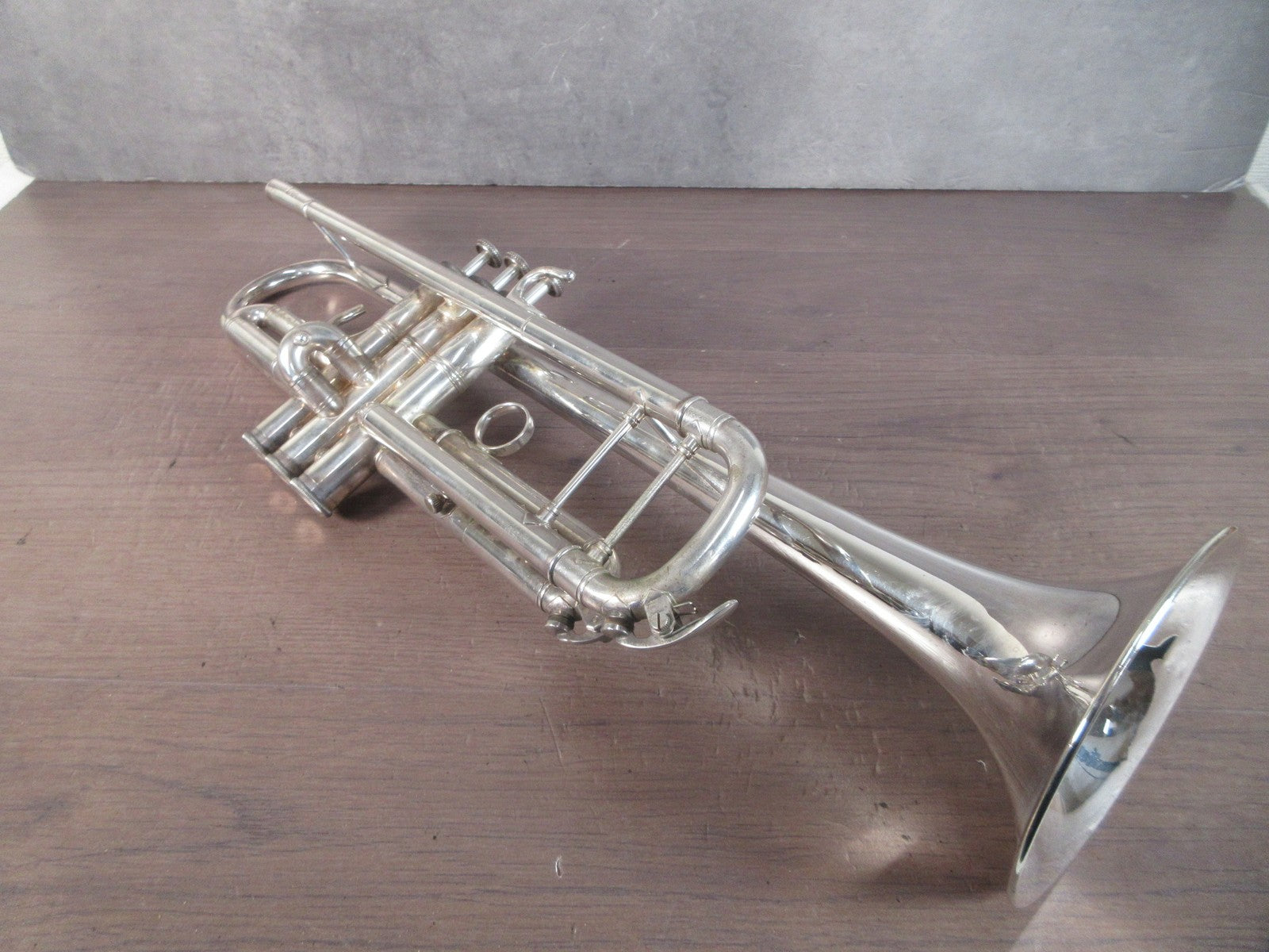Yamaha Xeno YTR-8335US Silver Trumpet Musical instrument #201892 with Hard case5