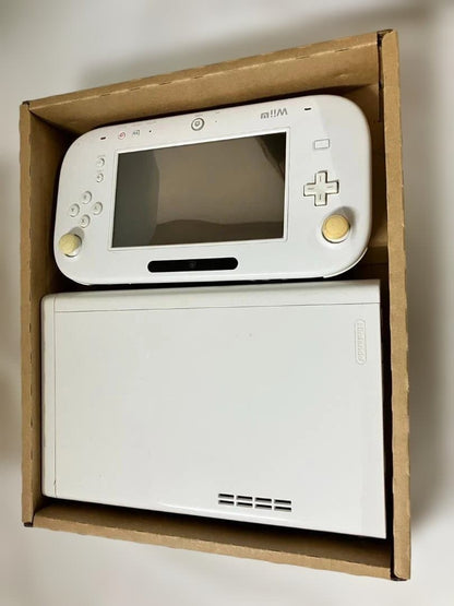 Wii U Premium Set WHITE WUPSWAFC White Nintendo Set USED2