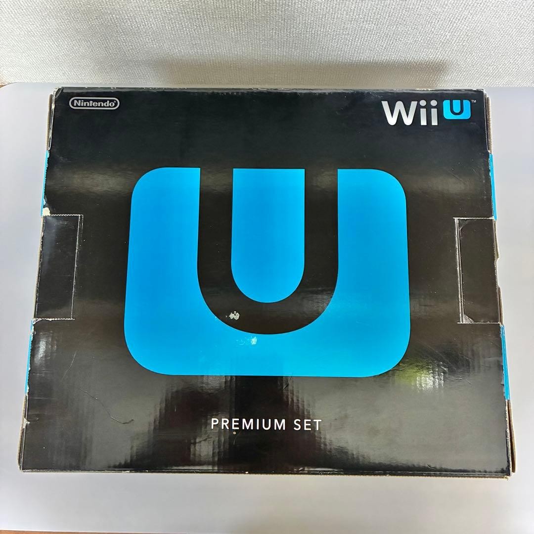 Nintendo Wii U Premium Set 32GB Black Japanese Region Code USED1