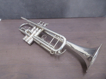 YAMAHA Trumpet Xeno YTR8335G #513851 with Case USED4