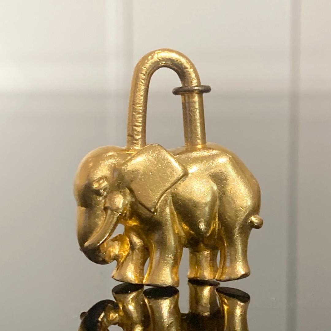 HERMES 1997 Cadena Elephant Lock Charm Gold GP Africa Vintage Rare USED0