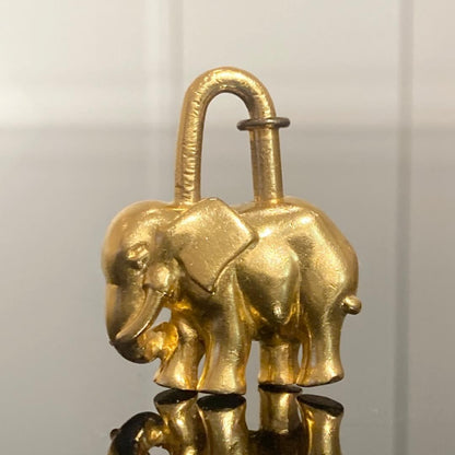 HERMES 1997 Cadena Elephant Lock Charm Gold GP Africa Vintage Rare USED0