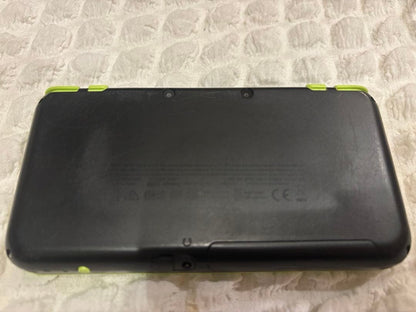 New Nintendo 2DS XL LL Black Lime Console Charger Box Japanese with BOX USED2