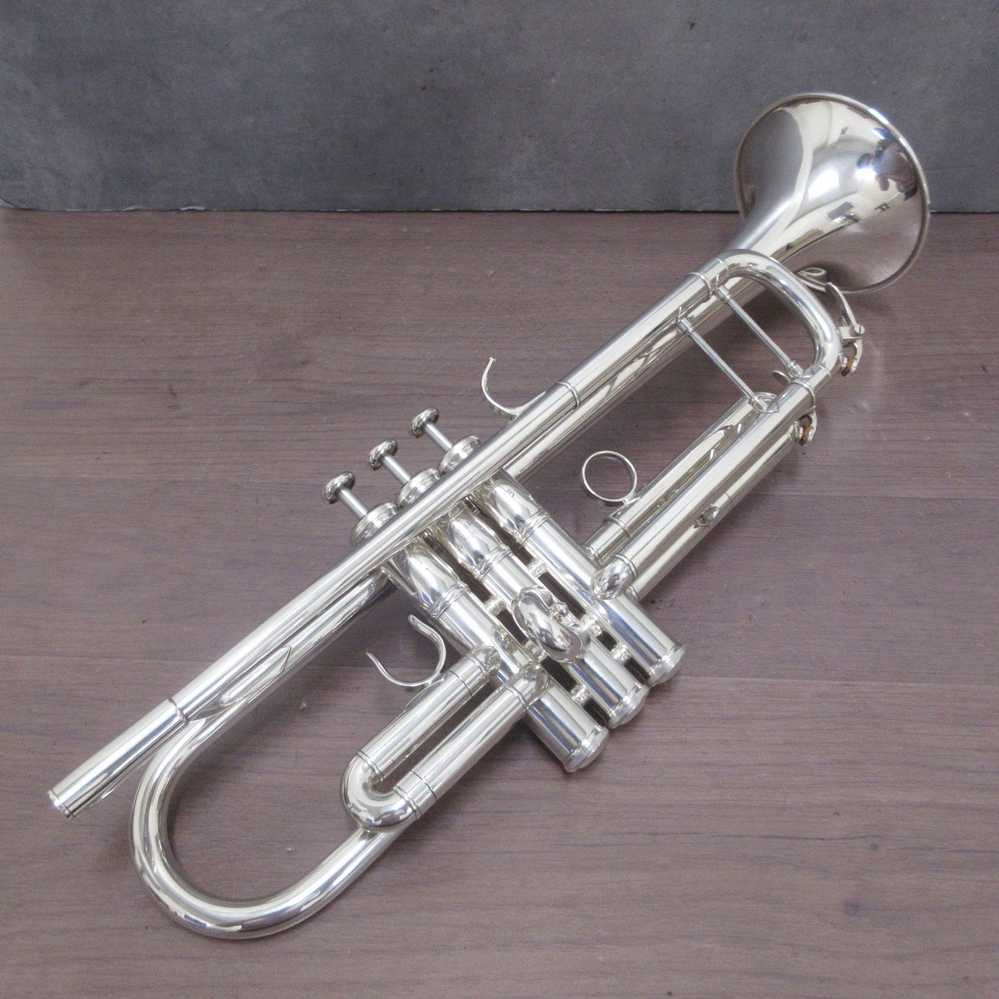 YAMAHA Trumpet Xeno YTR8335 #506151 with Case USED2