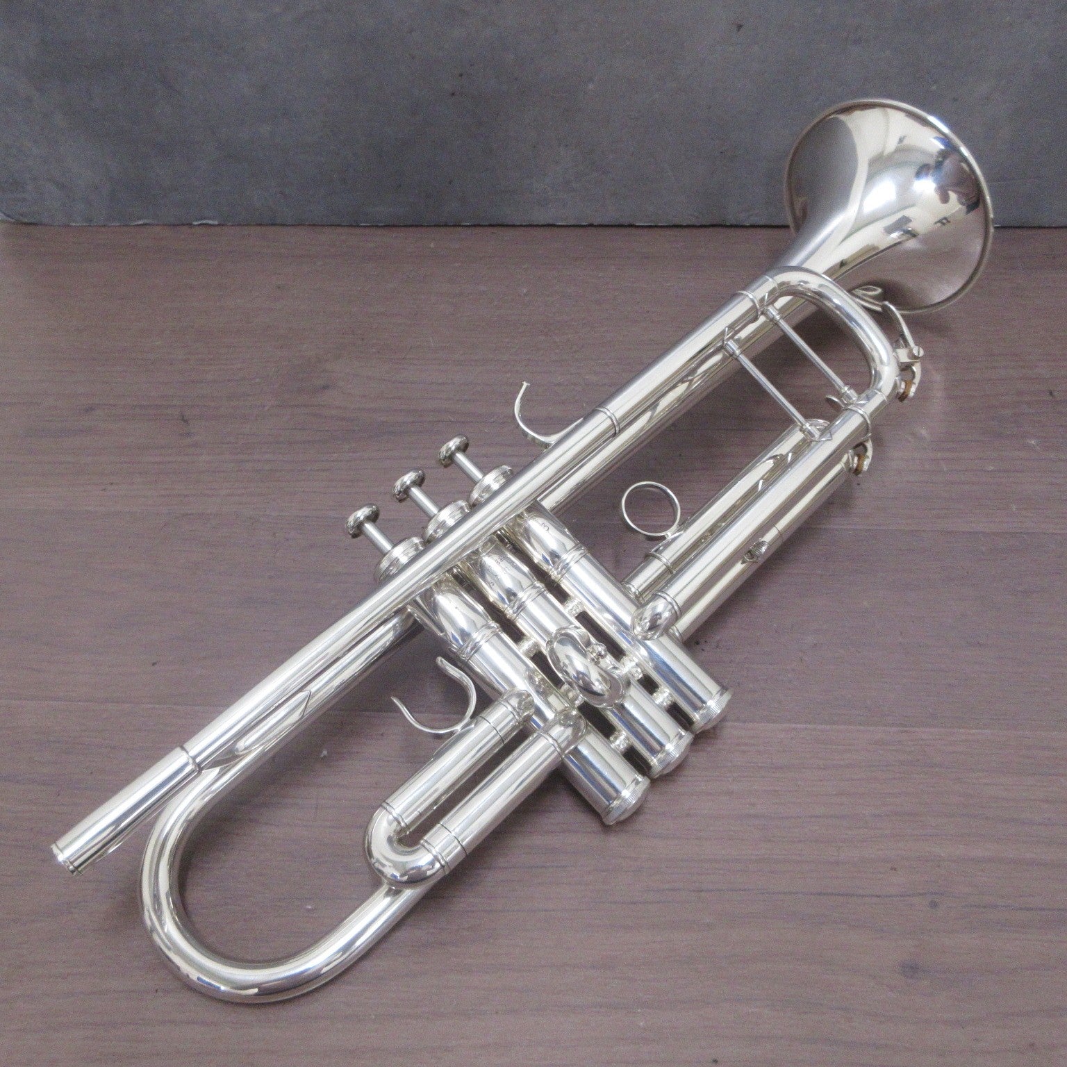 YAMAHA Trumpet Xeno YTR8335 #506151 with Case USED2