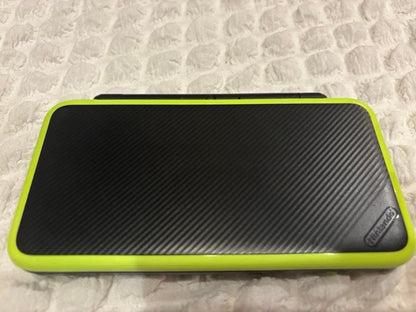 New Nintendo 2DS XL LL Black Lime Console Charger Box Japanese with BOX USED1