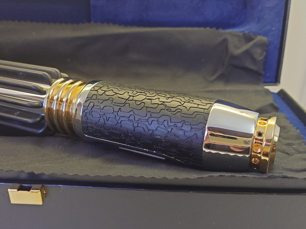 Master Replicas SW-112 Mace Windu 1:1 Lightsaber Star Wars with Box COA USED5