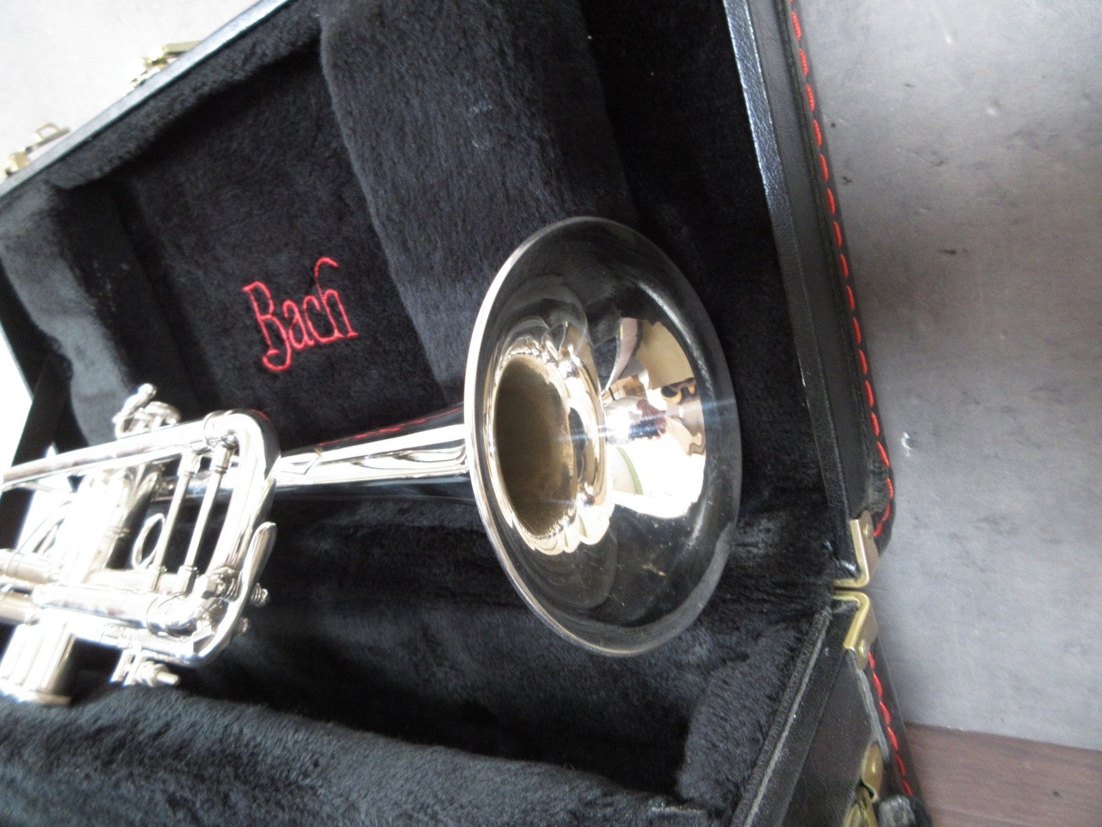 Bach Trumpet Stradivarius 180ML37 #730290 with Case USED4