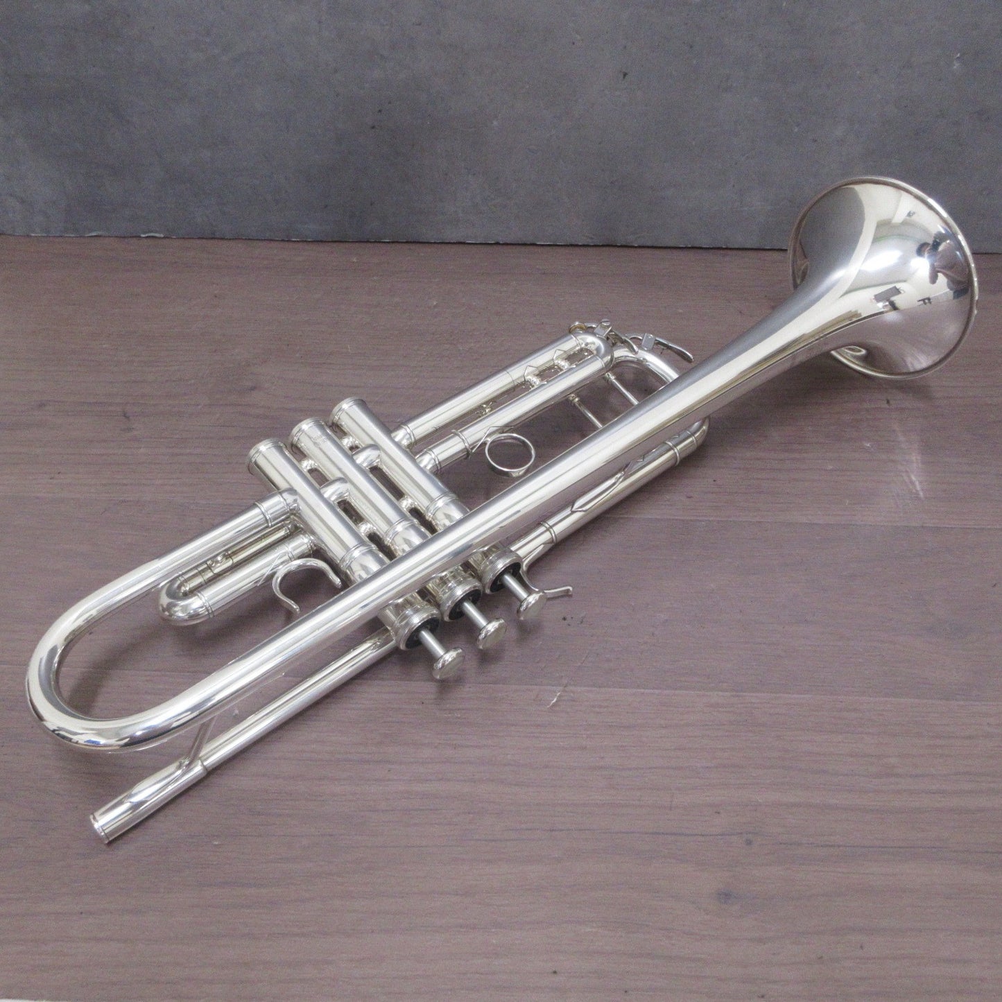 YAMAHA Trumpet Xeno YTR8335 #506151 with Case USED6