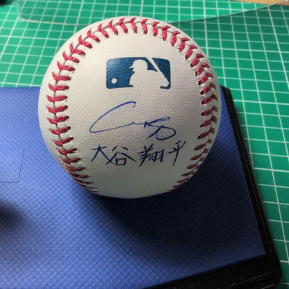 SHOHEI OHTANI Autographed Ball Auto BASEBALL MLB Dodgers Japan1