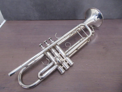 YAMAHA Trumpet Xeno YTR8335G #513851 with Case USED5