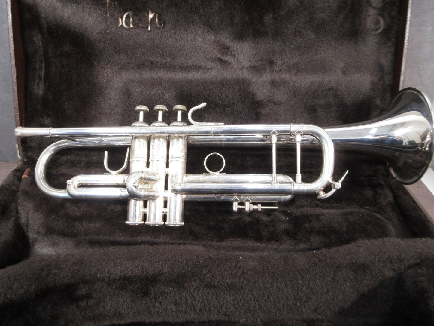 Bach Trumpet Stradivarius 180ML37 #357621 with Case USED1