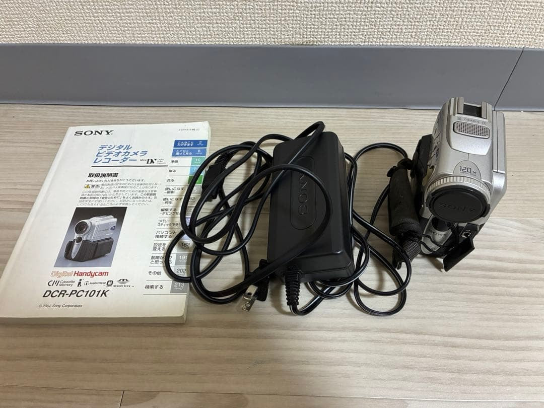 Sony Handycam DCRPC101 MiniDV Camcorder Operation Confirmed USED6