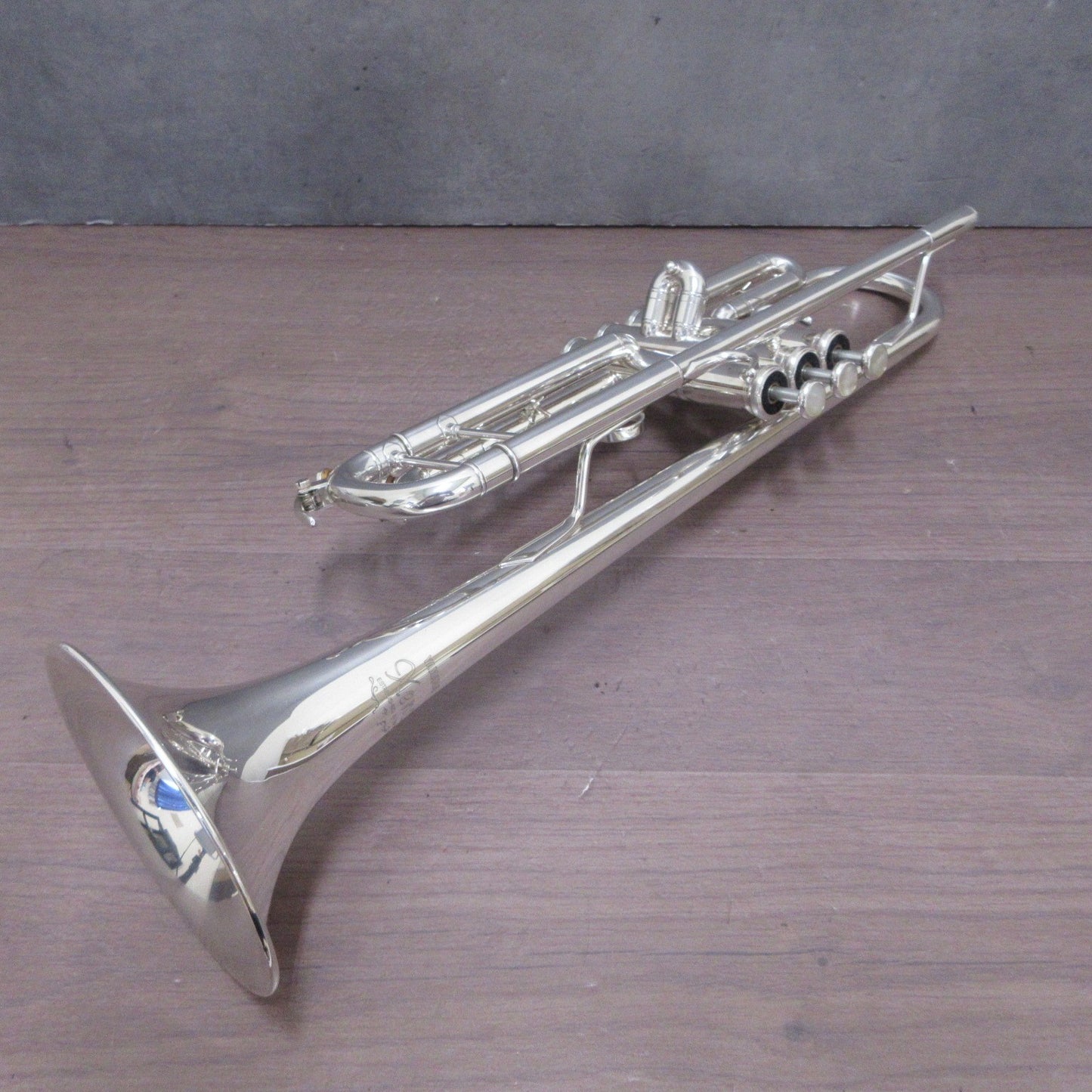 YAMAHA Trumpet Xeno YTR8335 #506151 with Case USED4