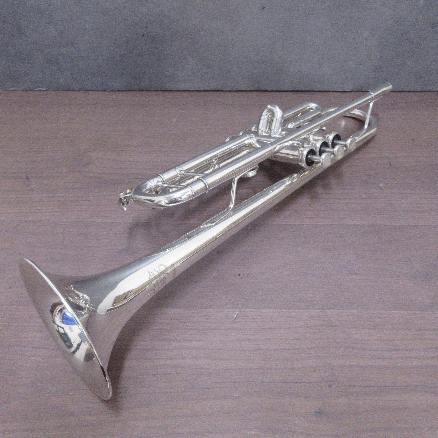 YAMAHA Trumpet Xeno YTR8335 #506151 with Case USED4