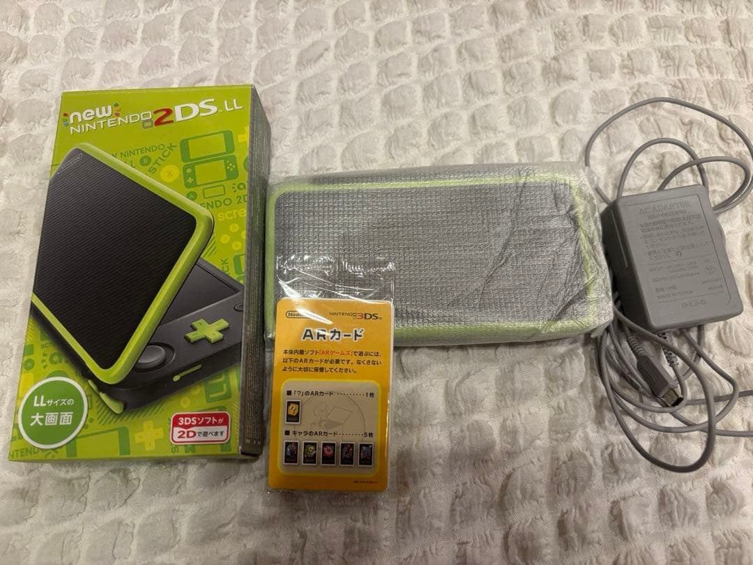 New Nintendo 2DS XL LL Black Lime Console Charger Box Japanese with BOX USED0