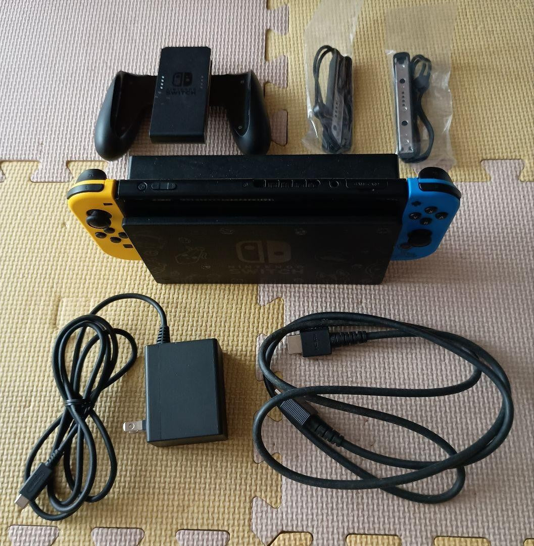 Nintendo Switch HAC001(01) Fortnite Wildcat Console Bundle Code NOT INCLUDED6
