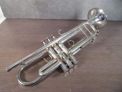 Yamaha Xeno YTR-8335US Silver Trumpet Musical instrument #201892 with Hard case6