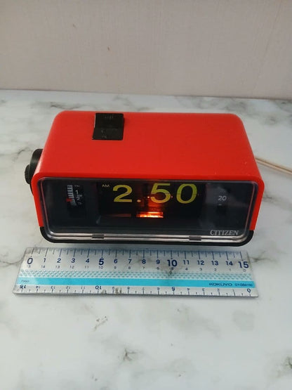 CITIZEN 5RD025 Red Flip Alarm Clock Desk Clock Made in Japan Retro Vintage3