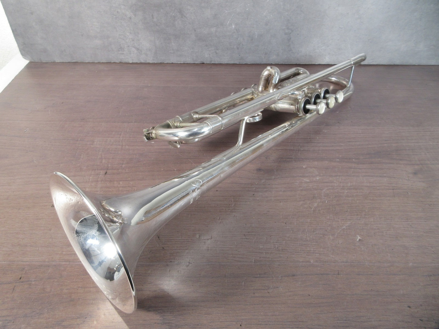 Yamaha Xeno YTR-8335US Silver Trumpet Musical instrument #201892 with Hard case7
