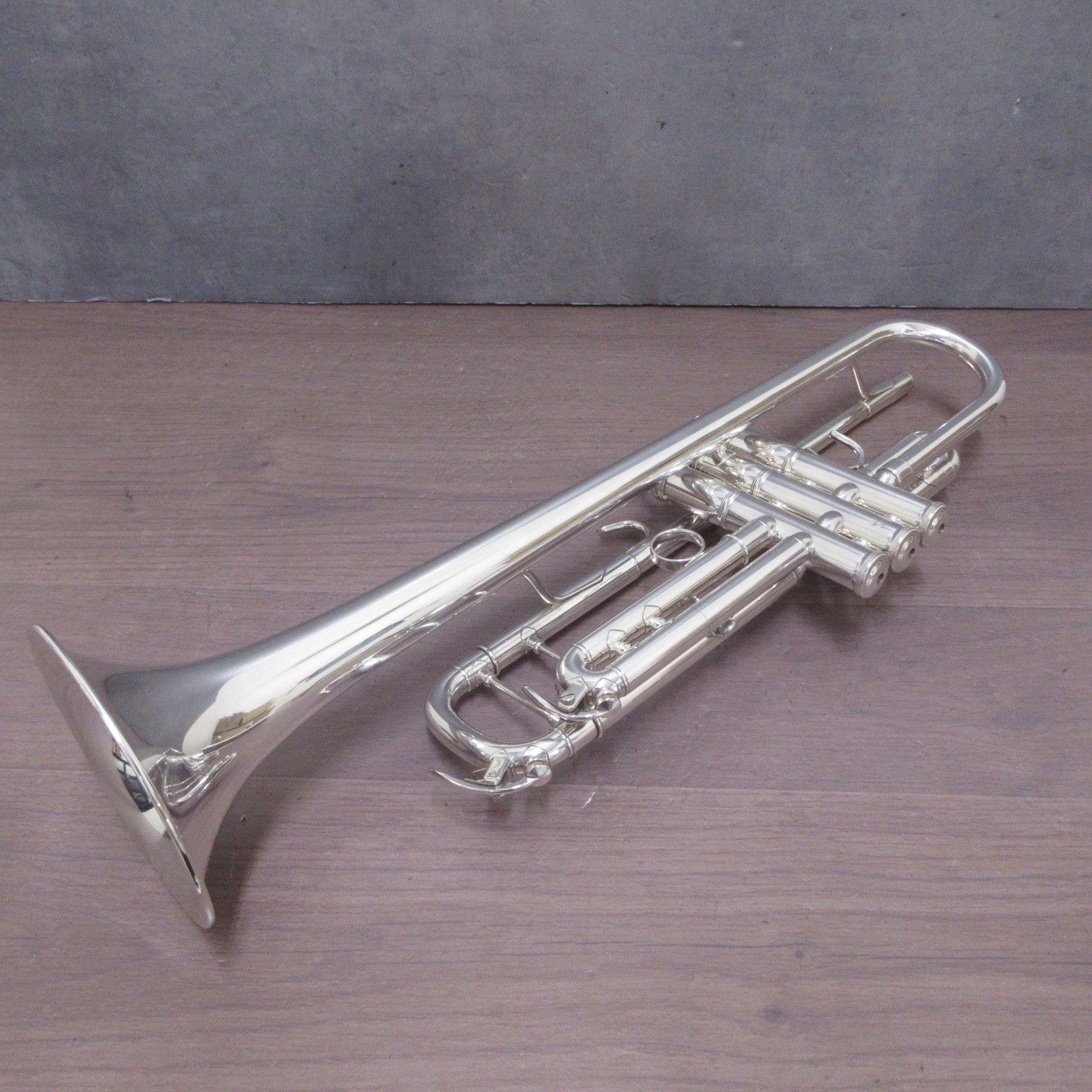 YAMAHA Trumpet Xeno YTR8335 #506151 with Case USED8