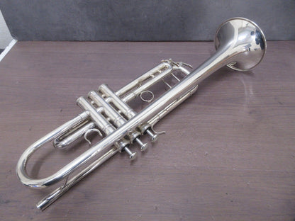 YAMAHA Trumpet Xeno YTR8335G #513851 with Case USED8