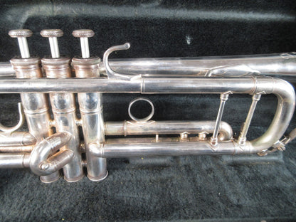 Yamaha Xeno YTR-8335US Silver Trumpet Musical instrument #201892 with Hard case2