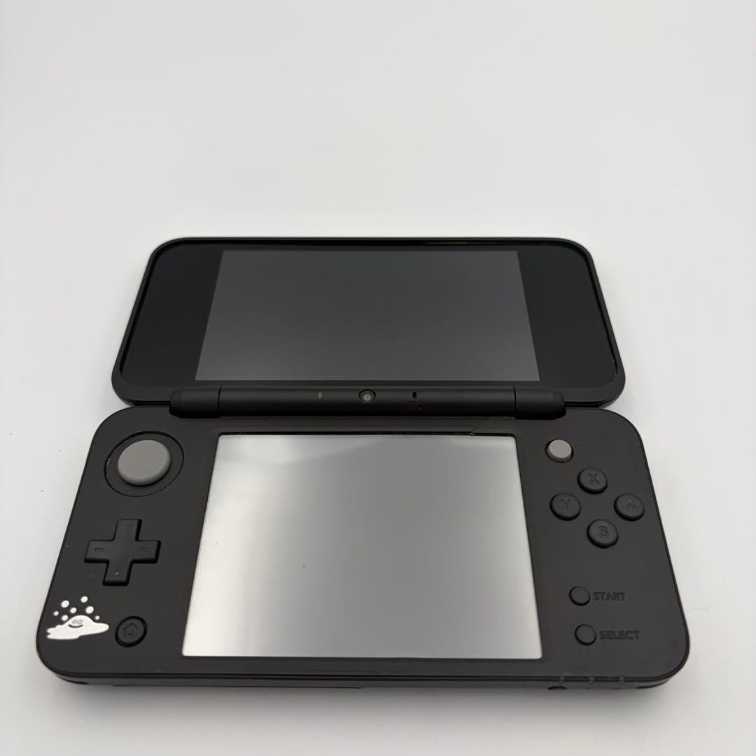 New Nintendo 2DS XL LL Dragon Quest Accurate Hagure Metal Edition w/Charger USED10