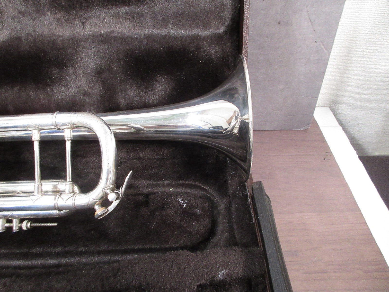 Bach Trumpet Stradivarius 180ML37 #476637 with Case USED3