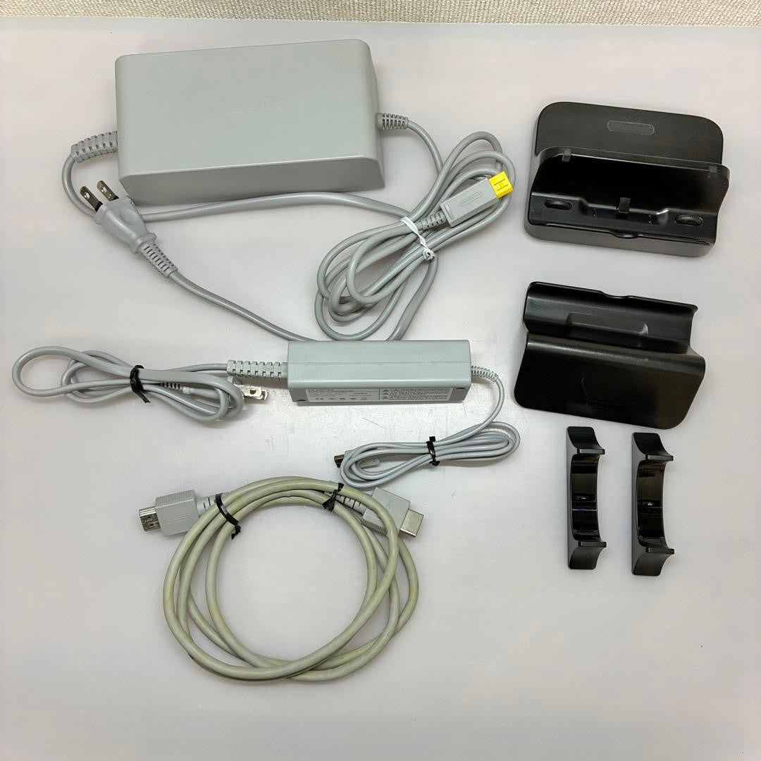 Nintendo Wii U Premium Set 32GB Black Japanese Region Code USED6