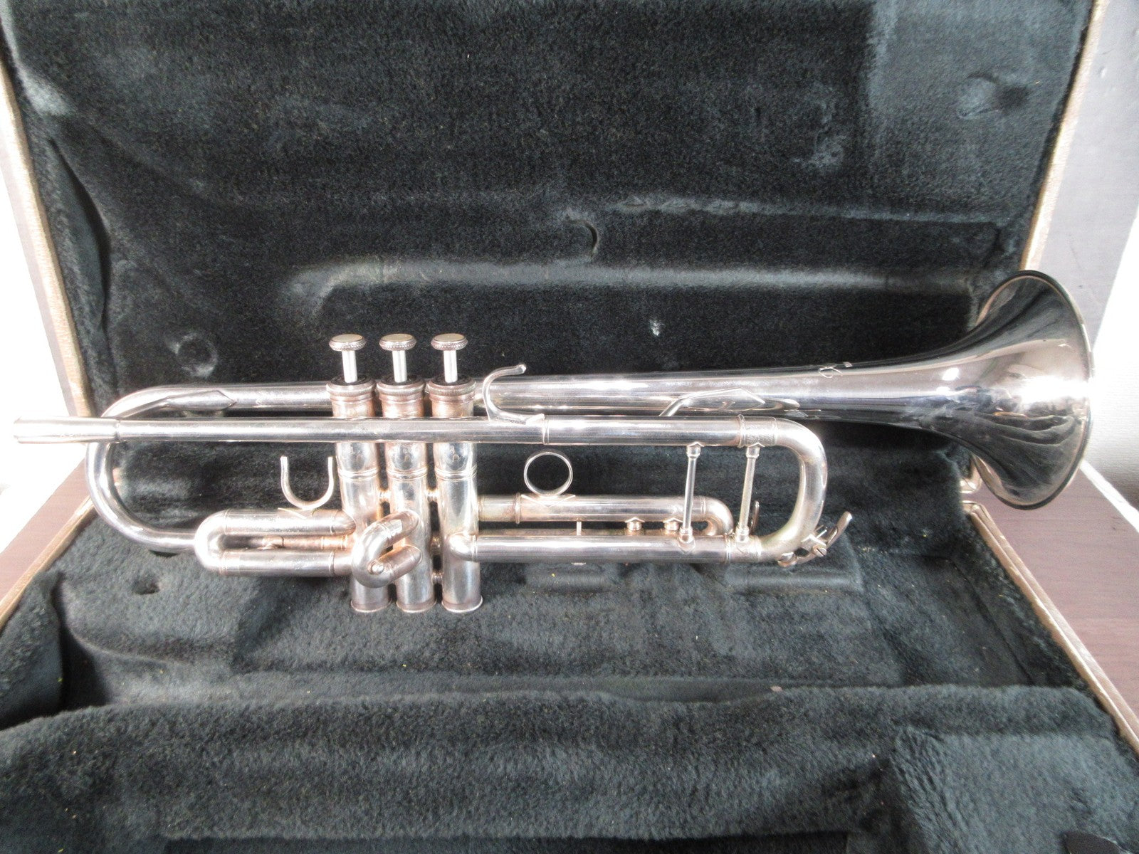 Yamaha Xeno YTR-8335US Silver Trumpet Musical instrument #201892 with Hard case0