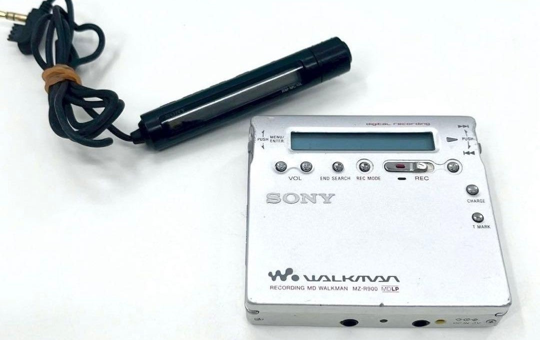 SONY MZR900 MD WALKMAN PORTABLE MINIDISC RECORDER Digital MDLP Silver USED0